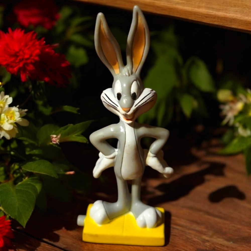 Vtg Warner Brothers Looney Tunes Bugs Bunny 3.5" Mini Figurine #1